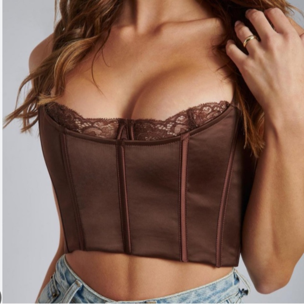 NWT Meshki Lake Lace Cami Crop Top Brown